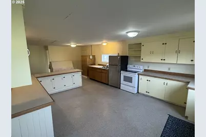 704 E Highway 82, Wallowa, OR 97885 - Photo 7