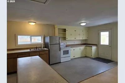 704 E Highway 82, Wallowa, OR 97885 - Photo 9