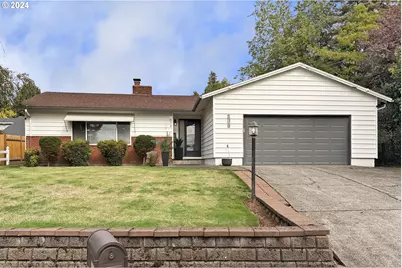 15318 SE Oatfield Rd, Milwaukie, OR 97267 - Photo 1