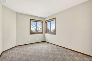 4445 NW Kahneeta Dr, Portland, OR 97229 - Photo 31