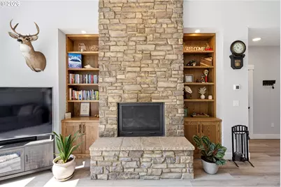 315 Santiam Pointe Loop, Mill City, OR 97360 - Photo 17