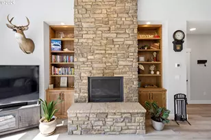 315 Santiam Pointe Loop, Mill City, OR 97360 - Photo 17