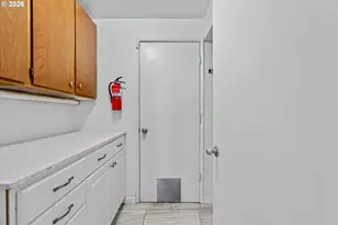 20180 SW Sandra Ct, Beaverton, OR 97003 - Photo 33