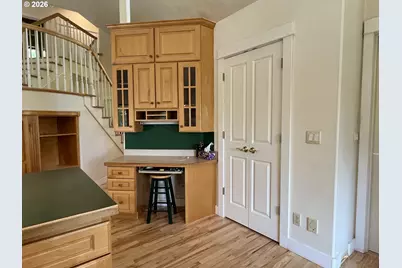 28544 Crow Rd, Eugene, OR 97402 - Photo 13