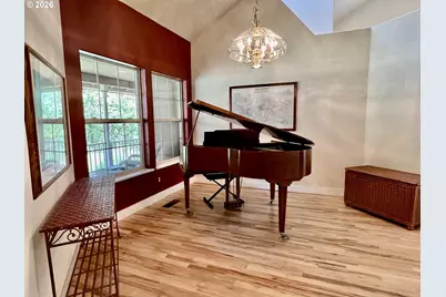28544 Crow Rd, Eugene, OR 97402 - Photo 7