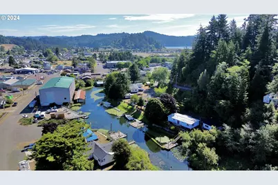 160 Hilltop Dr, Lakeside, OR 97449 - Photo 45