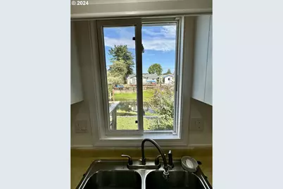 160 Hilltop Dr, Lakeside, OR 97449 - Photo 9