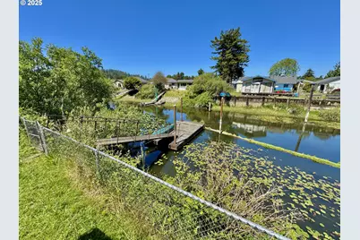 160 Hilltop Dr, Lakeside, OR 97449 - Photo 35