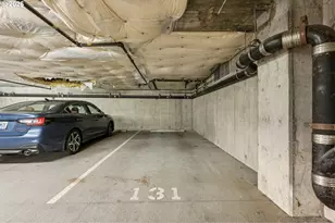 2445 NW Westover Rd, Portland, OR 97210 - Photo 31