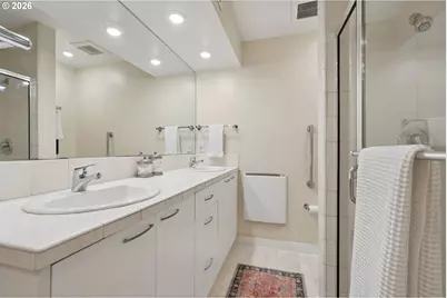 2445 NW Westover Rd #210, Portland, OR 97210 - Photo 23