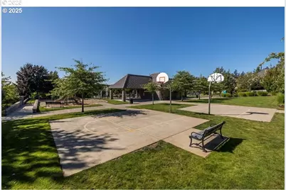 5598 NW 135th Ave, Portland, OR 97229 - Photo 45