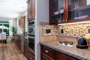 5598 NW 135th Ave, Portland, OR 97229 - Photo 11