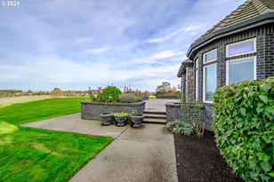 2554 Cole Rd, Salem, OR 97306 - Photo 9