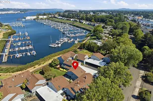 627 N Tomahawk Island Dr, Portland, OR 97217 - Photo 35