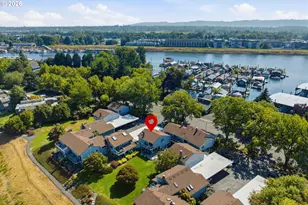 627 N Tomahawk Island Dr, Portland, OR 97217 - Photo 37
