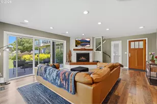 627 N Tomahawk Island Dr, Portland, OR 97217 - Photo 3
