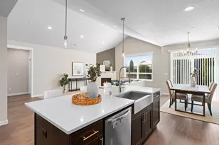 3709 NE Pioneer St, Camas, WA 98607 - Photo 9