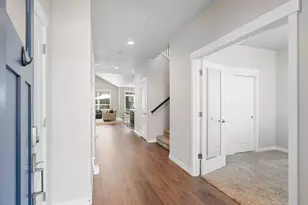 3709 NE Pioneer St, Camas, WA 98607 - Photo 3