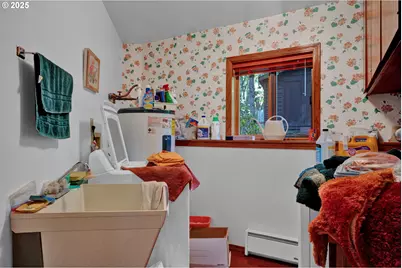 434 E 39th Ave, Eugene, OR 97405 - Photo 37