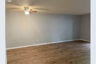 8625 SW Brightfield Cir, Portland, OR 97223 - Photo 7