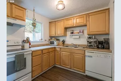 14655 SW 76th Ave #2, Portland, OR 97224 - Photo 13