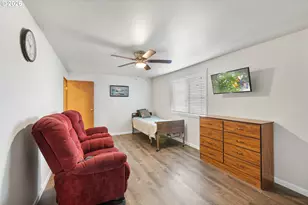 1480 NE Kane Dr, Gresham, OR 97030 - Photo 27