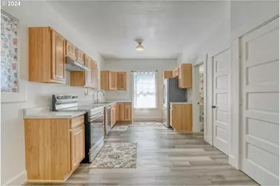 612 SE Dorion Ave, Pendleton, OR 97801 - Photo 5