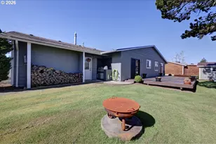 165 NW 1st St, Warrenton, OR 97146 - Photo 7