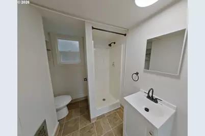 423 E 18th Ave, Eugene, OR 97401 - Photo 7