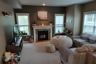 4922 SW 1st Ave, Portland, OR 97239 - Photo 3