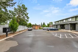 8300 SE Flavel St, Portland, OR 97266 - Photo 5
