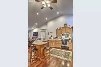 26402 SE 5th St, Camas, WA 98607 - Photo 23