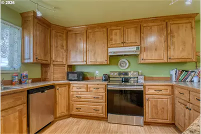 554 W High St, Athena, OR 97813 - Photo 11