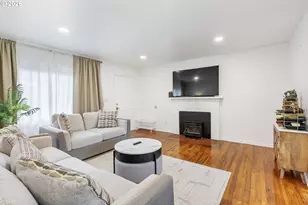 444 SE 153rd Ave, Portland, OR 97233 - Photo 9