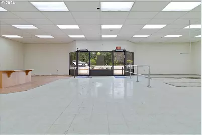 6305 SW Highway 101, Lincoln City, OR 97367 - Photo 5