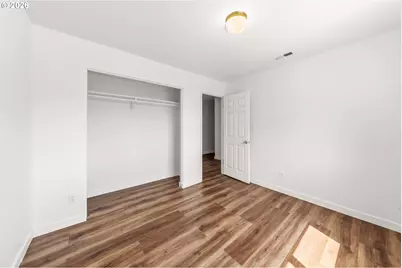 190 NE Lombardy Dr, Roseburg, OR 97470 - Photo 19