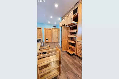 78341 Snauer Ln, Cottage Grove, OR 97424 - Photo 11