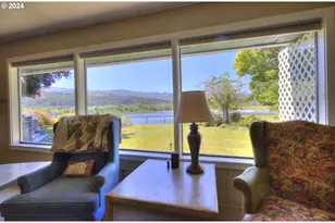 95622 N Bank Rogue River Rd, Gold Beach, OR 97444 - Photo 9