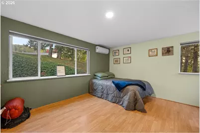 225 Fox Ln, Roseburg, OR 97471 - Photo 17