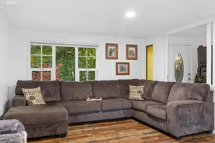 225 Fox Ln, Roseburg, OR 97471 - Photo 3