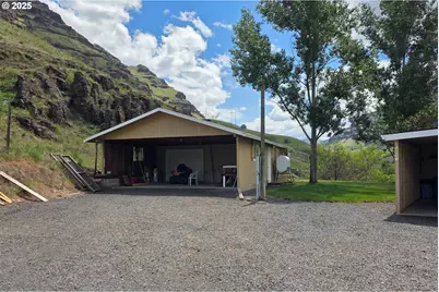 73745 Lower Imnaha Rd, Imnaha, OR 97842 - Photo 23