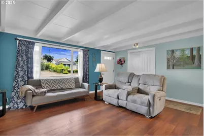 679 Kingwood St, Florence, OR 97439 - Photo 7