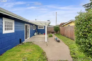 679 Kingwood St, Florence, OR 97439 - Photo 35