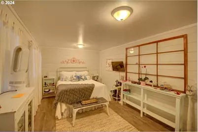 717 12th Ave, Seaside, OR 97138 - Photo 9
