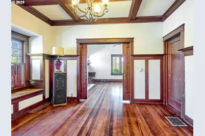 955 Bryan St, Woodburn, OR 97071 - Photo 9