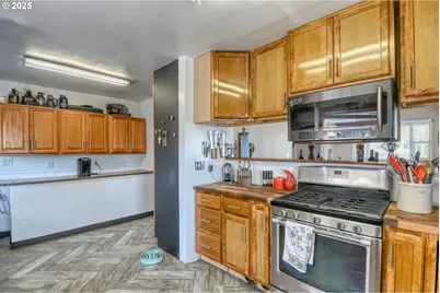 454 E Main St, Athena, OR 97813 - Photo 13