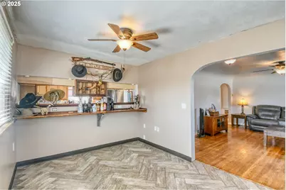 454 E Main St, Athena, OR 97813 - Photo 9