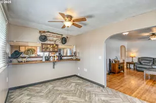 454 E Main St, Athena, OR 97813 - Photo 9