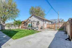 454 E Main St, Athena, OR 97813 - Photo 29