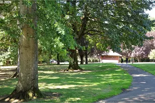 3825 SE Rural St, Portland, OR 97202 - Photo 41